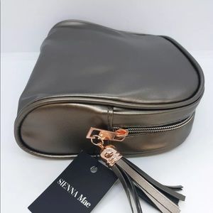 Sienna Mae Nora Zipper Pouch